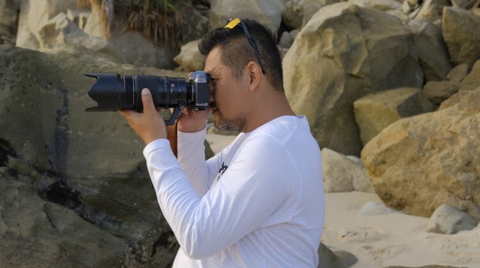 10 Rekomendasi Lensa Murah untuk Kamera Mirrorless Sony