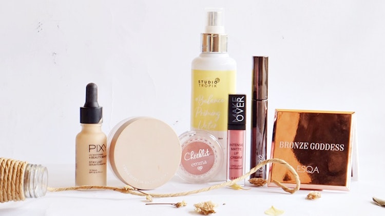 7 Rekomendasi Produk Makeup Lokal Yang Tidak Mudah Menempel Pada Masker Mybest 7 Rekomendasi Produk Makeup Lokal Yang Tidak Mudah Menempel Pada Masker Mybest
