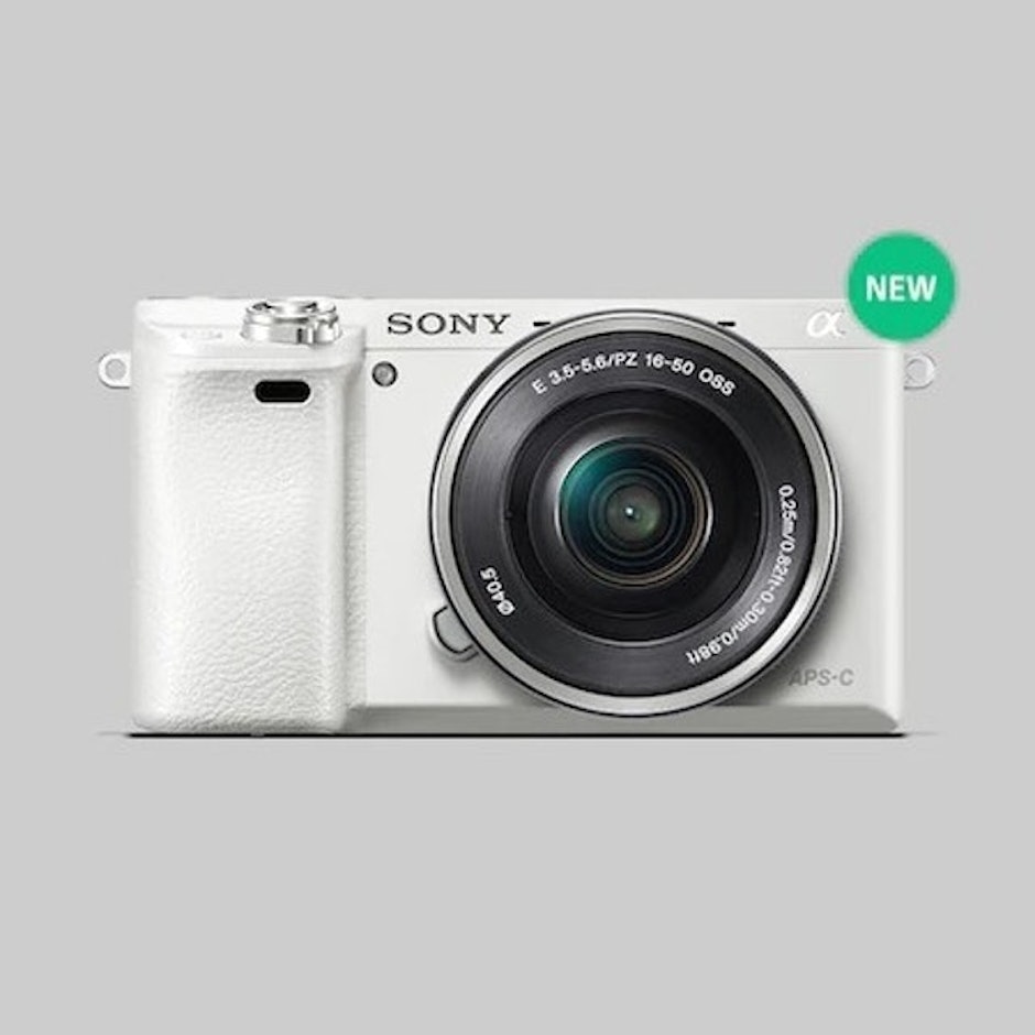 Sony α6000 E-mount camera with APS-C Sensor translation missing: id.activerecord.decorators.item_part_image/alt