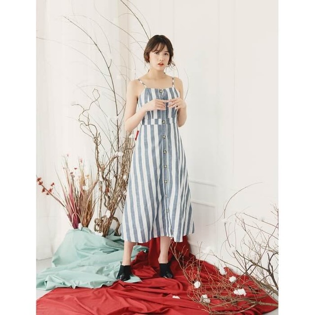 10 Rekomendasi Pilihan Outfit Untuk Wanita Bertubuh Mungil Mybest