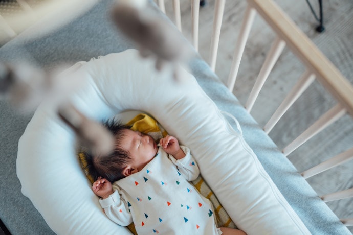 Kasur bayi berbentuk baby nest, membuat tidur si kecil lebih aman