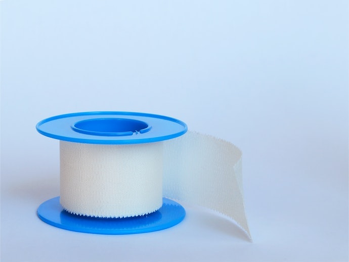 Double tape berbahan dasar kain: Lebih merekat dan kuat