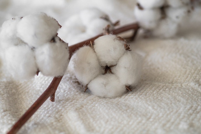 Bahan cotton yang nyaman dan menyerap keringat 