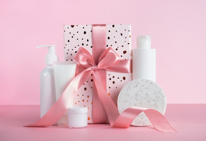 Kosmetik dan skincare: Utamakan produk set yang cocok untuk semua jenis kulit