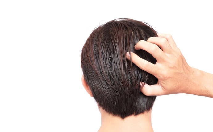 Hindari penggunaan sampo khusus pria dalam proses perbaikan rambut rusak