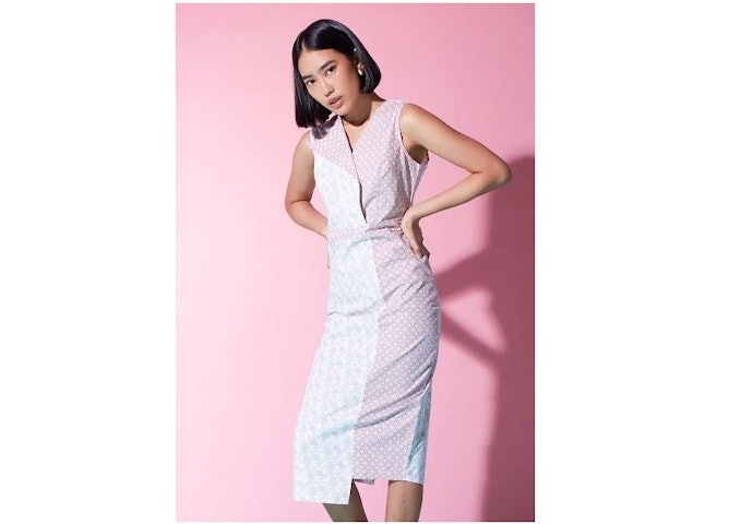 Midi dress: Tampil elegan dengan model timeless dan versatile