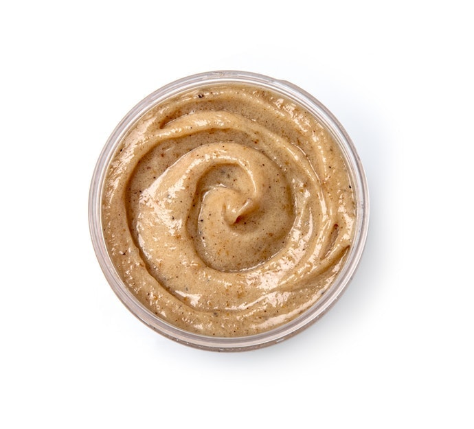Body scrub: Mengangkat sel kulit mati, lalu merangsang pembentukan sel kulit baru