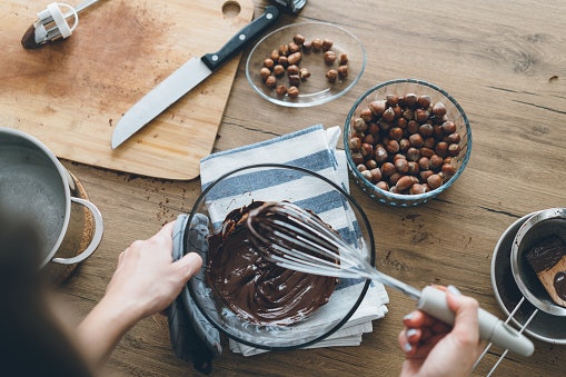 Cara simpel membuat selai coklat crunchy sendiri di rumah!