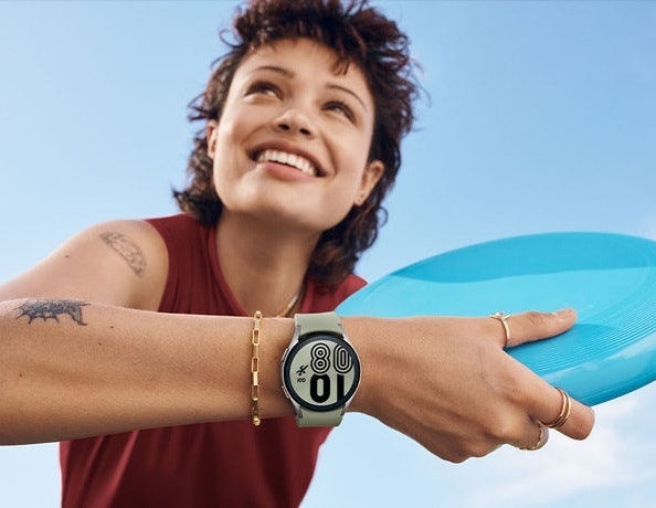Galaxy Watch, memiliki tampilan seperti jam tangan biasanya