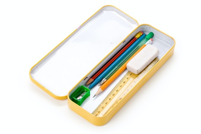 Tray pencil case: Lebih mudah menemukan alat tulis yang dicari