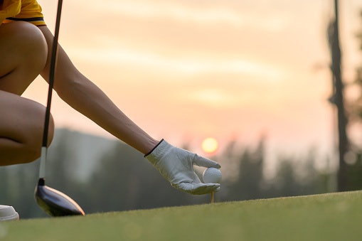 Kenapa harus pakai sarung tangan golf?