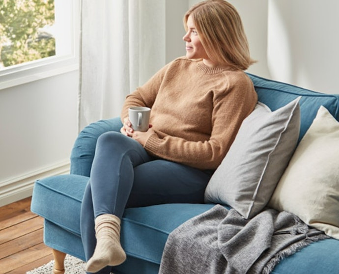 Sofa IKEA, minimalis, nyaman, dan penuh gaya