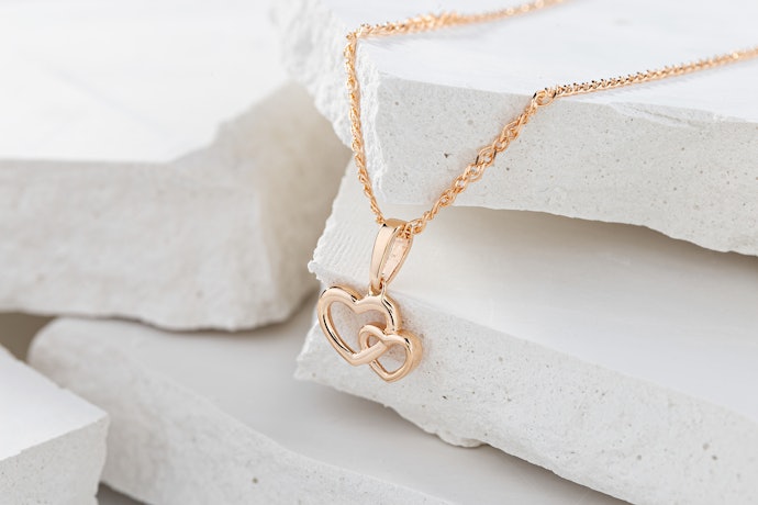 10 Kalung Emas yang Bagus untuk Wanita (Terbaru Tahun 2022 ...