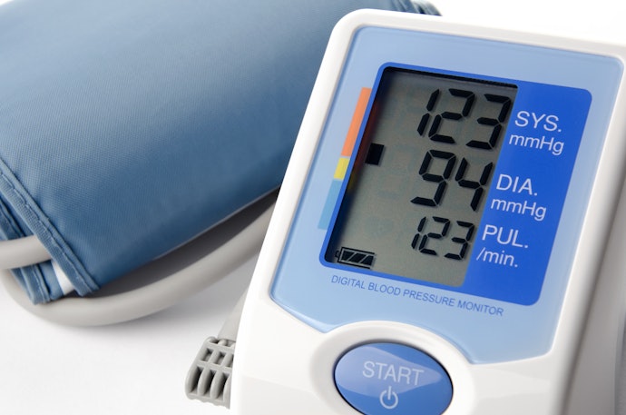 Cari yang memiliki fitur informasi nilai rata-rata tekanan darah 