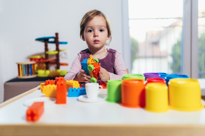 Taktil: Kado open-ended toys yang mengasah imajinasi anak