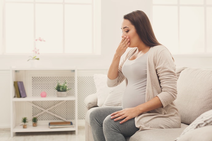 Carilah permen asem tanpa pengawet supaya aman dikonsumsi ibu hamil
