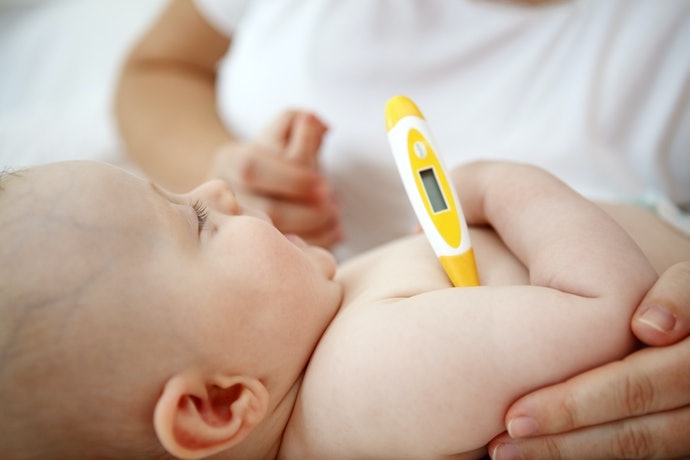 Tips mengukur suhu tubuh bayi secara tepat