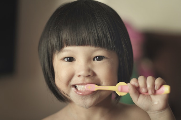 Tips melatih anak agar tidak menelan pasta gigi  