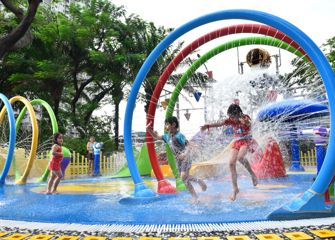Playground atau kolam anak, buat anak-anak jadi makin betah menginap