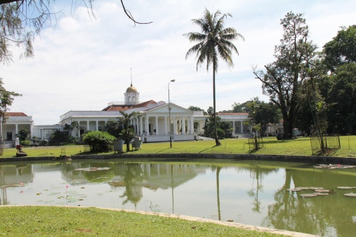 Kawasan Istana Bogor, dekat dengan banyak situs-situs bersejarah