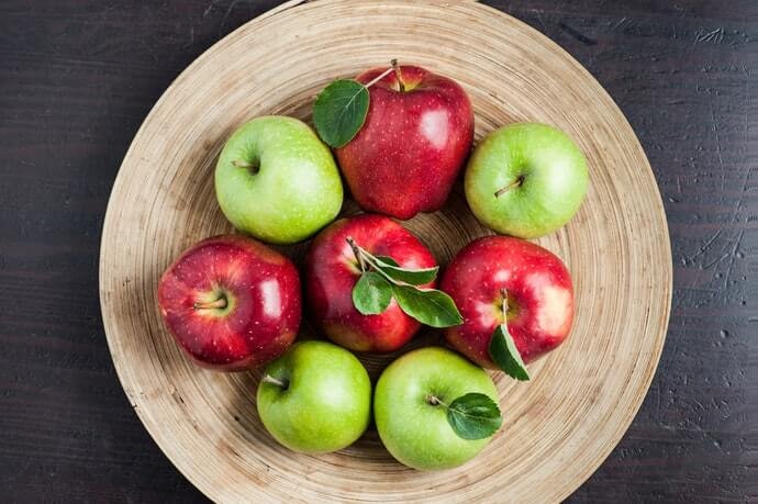 Pertimbangkan produk dengan permukaan rata agar buah lebih awet