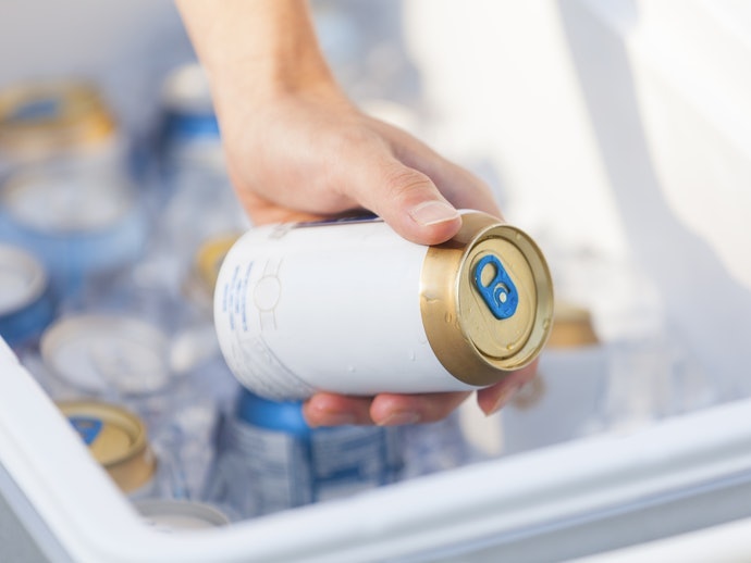 Cup holder untuk botol minum: Sambil mancing bisa menikmati minuman