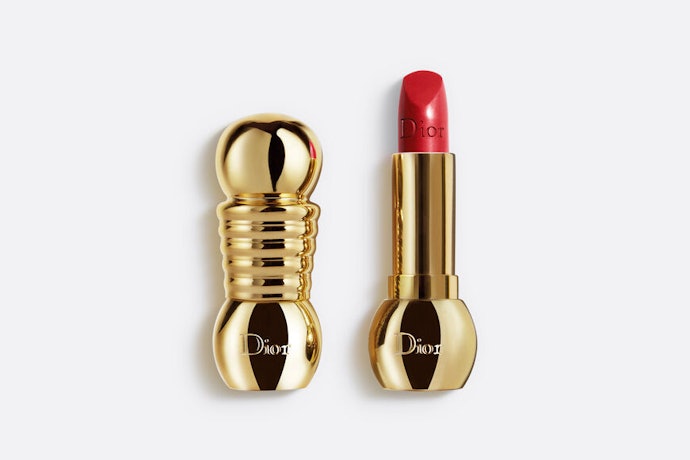 Diorific: Lipstik dengan kemasan unik yang mewah untuk pancarkan kilau bibir Anda