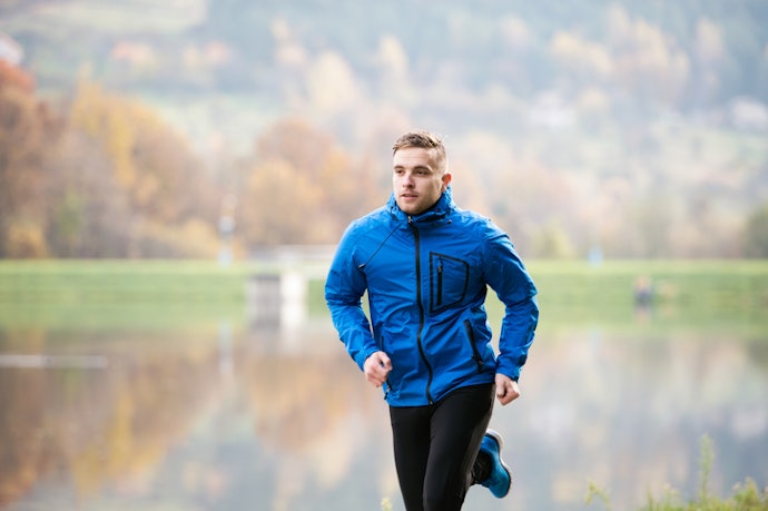 Berlari: Pilih jaket yang ringan dan breathable