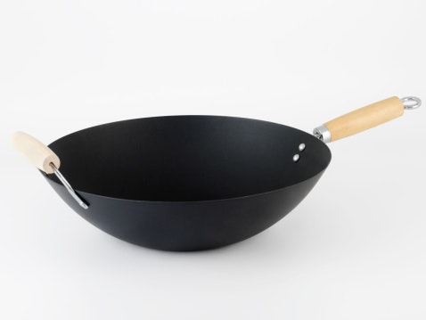 Apa bedanya wok pan dengan fry pan?