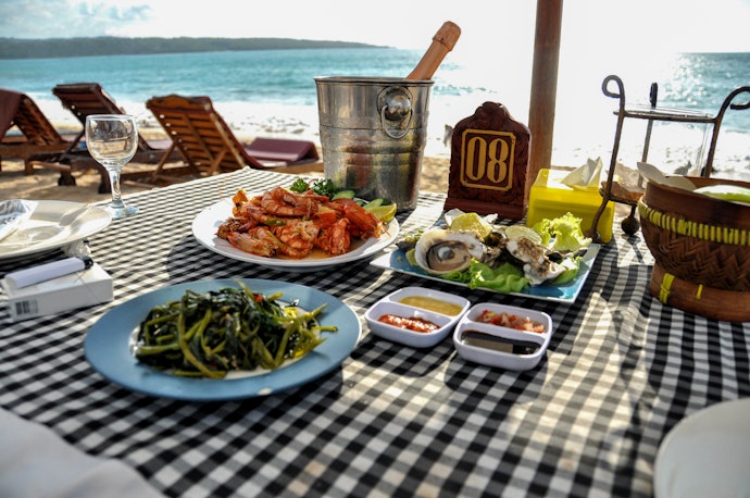 Jimbaran: Terkenal dengan seafoodnya