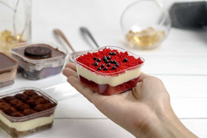 Pilih dessert box ukuran kecil untuk icip-icip