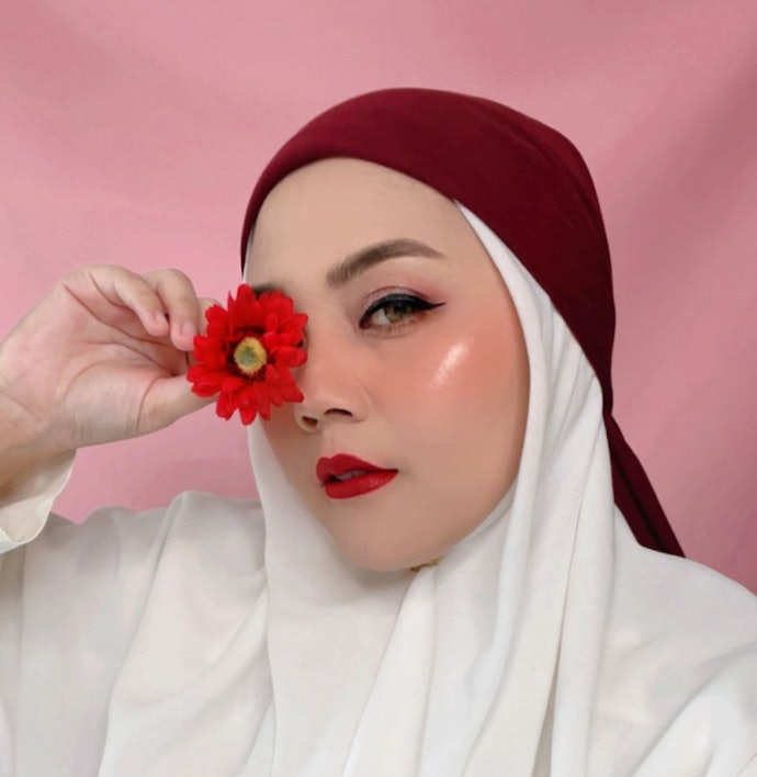 Profil pakar: Makeup artist, Dini Indriyani