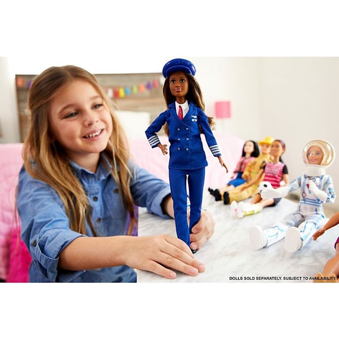 Seri Career Doll dan Made to Move untuk si kecil yang aktif 
