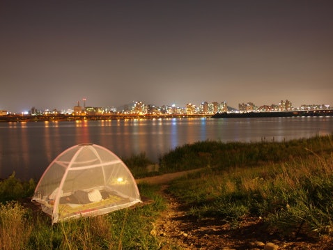 Kelambu tenda: Lebih portabel dan mudah dibongkar pasang