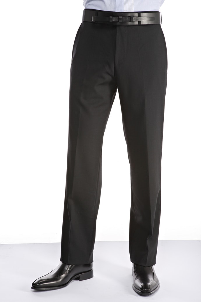 10 Rekomendasi Tapered Pants Terbaik 