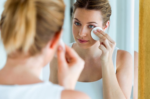 Tips membersihkan makeup dengan tepat