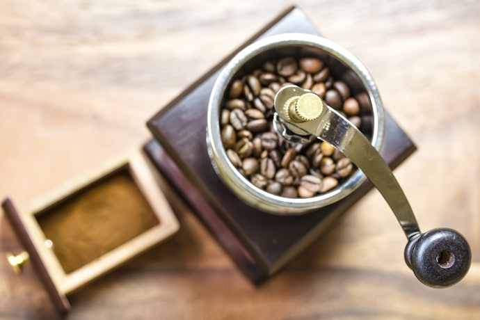 Apa fungsi penggiling/grinder kopi?