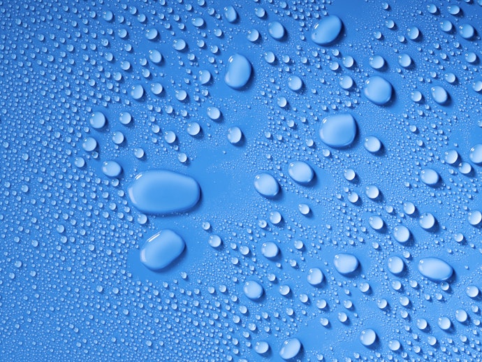 Waterproof, memiliki daya kedap air paling optimal 