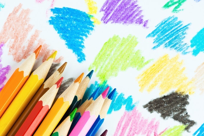 Pensil warna berbasis minyak: Cocok untuk anak-anak dan orang dewasa
