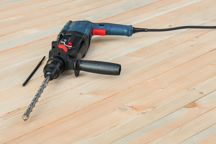 Tipe nonbaterai (corded hammer drill), penggunaan lebih stabil