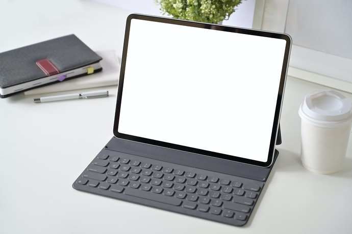 Tipe detachable atau laptop tab, portabilitas tinggi dan lebih mudah dibawa ke mana-mana