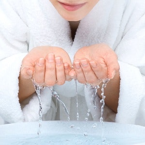 Cara mendeteksi kulit kombinasi dengan mencuci muka
