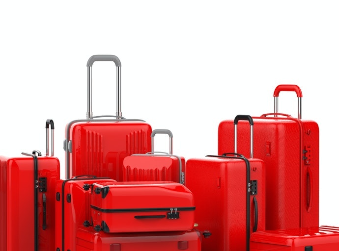 Agar barang bawaan tetap rapi saat travelling, koper adalah solusinya