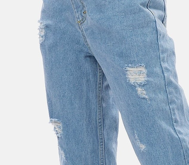Pertimbangkan ripped jeans furing jika tak ingin kulit Anda terekspos