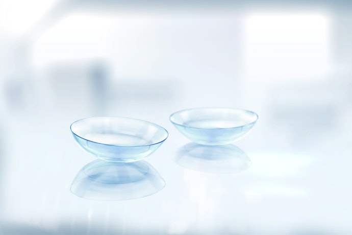 Mengenal dua jenis lensa kontak, hardlens dan softlens