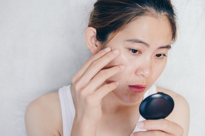 Sabun muka dengan kandungan bahan non-comedogenic untuk kulit sensitif berminyak