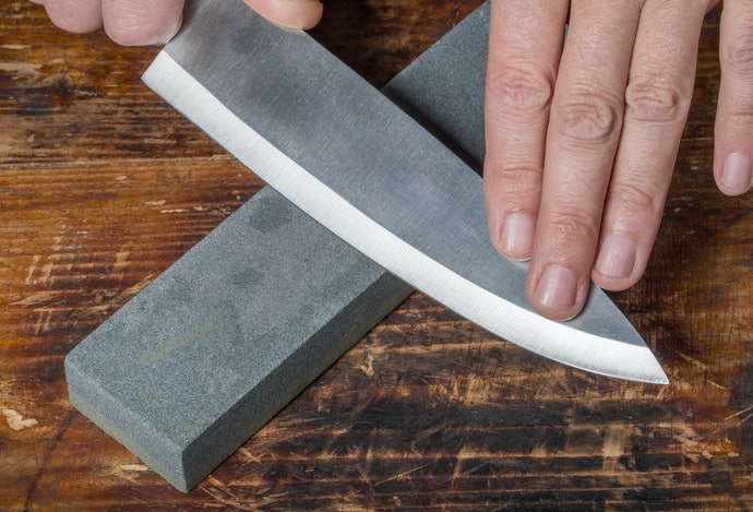 Cara menjaga chef knife (pisau koki) agar tetap tajam