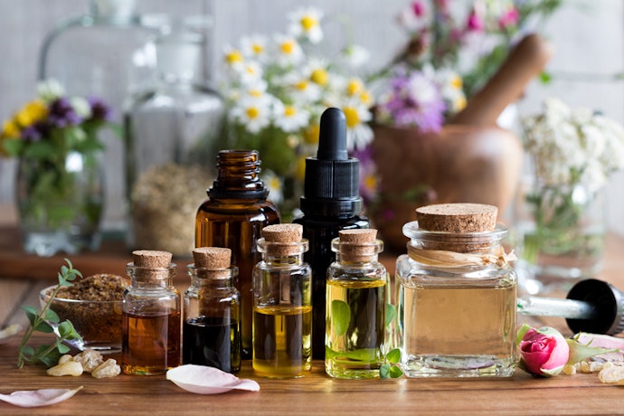 Perfume oil: Tanpa tambahan alkohol dan lembut bagi kulit sensitif