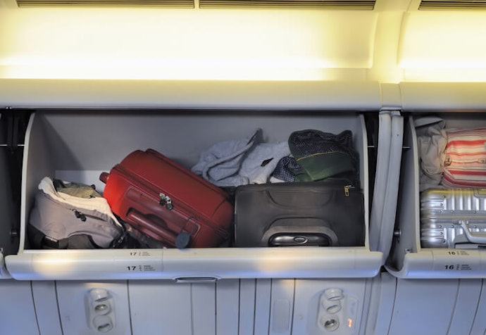 Perhatikan ukuran travel bag yang hendak dibawa ke dalam kabin pesawat