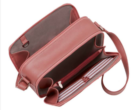 Tas ukuran kecil: Praktis untuk mengantongi uang dan handphone